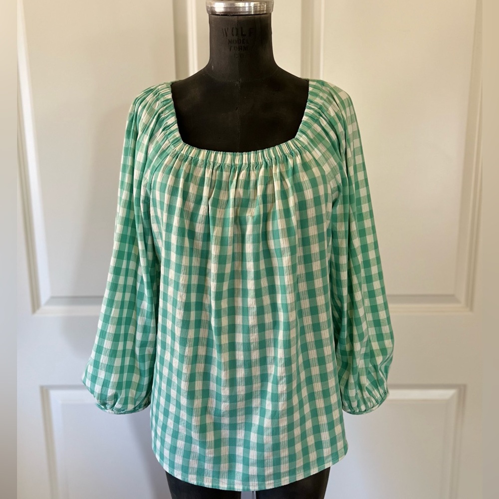 a.n.a NWT Green Gingham Peasant Top Square Neck Puff Sleeve MT